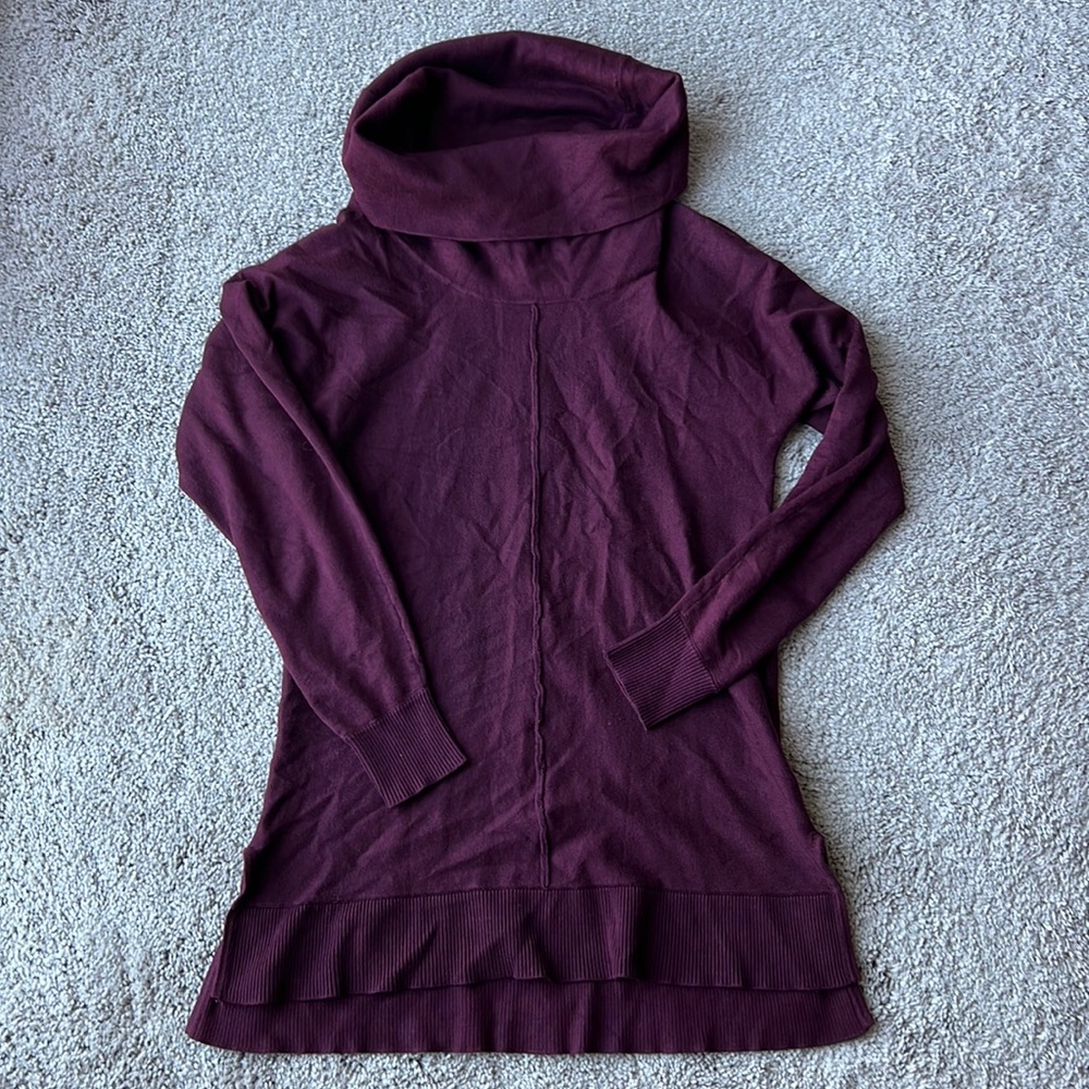 Women’s Cowl Neck Sweater Small
